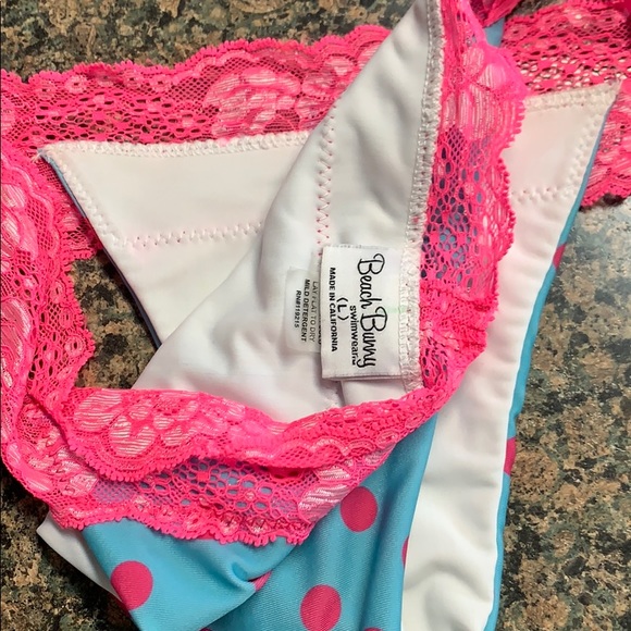 Beach bunny bikini - Picture 5 of 6